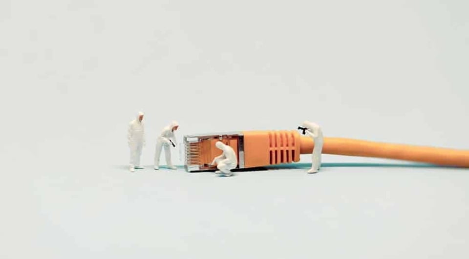 [shutterstock:354538334, kirill_makarov]