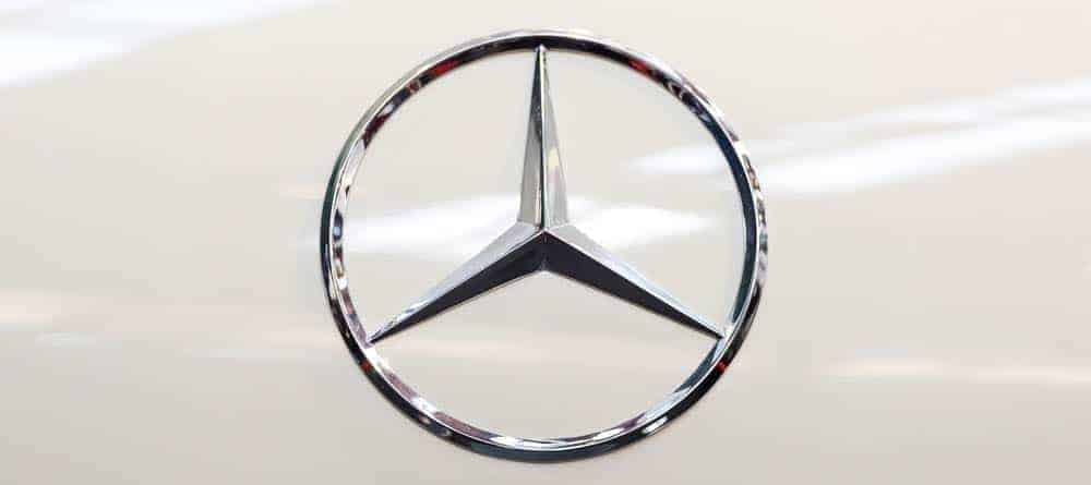 Mercedes-AMG beschleunigt Personalprozesse