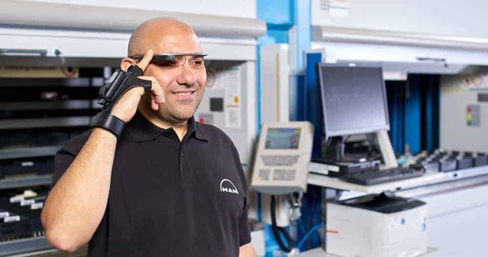 MAN, lunettes de données, Google Glass