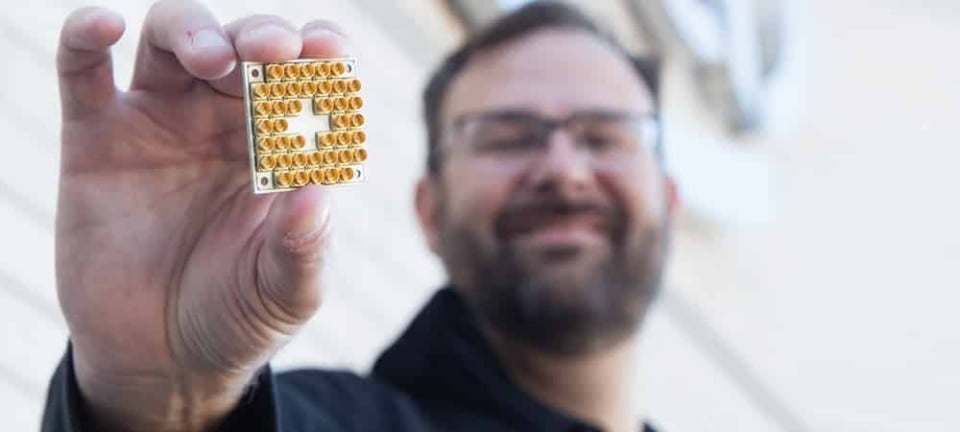 Qubit, puce quantique