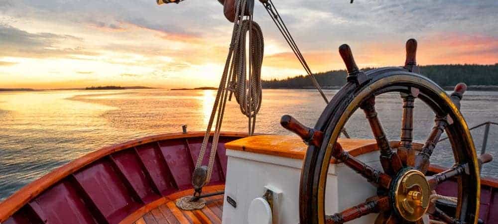 [shutterstock : 143977843, cdrin]