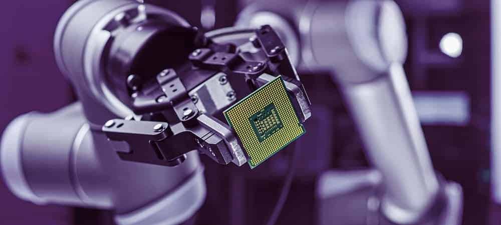 [shutterstock.com : 1501235957, Gorodenkoff]