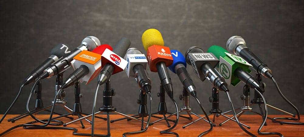 [shutterstock.com : 722159359, Maxx-Studio]